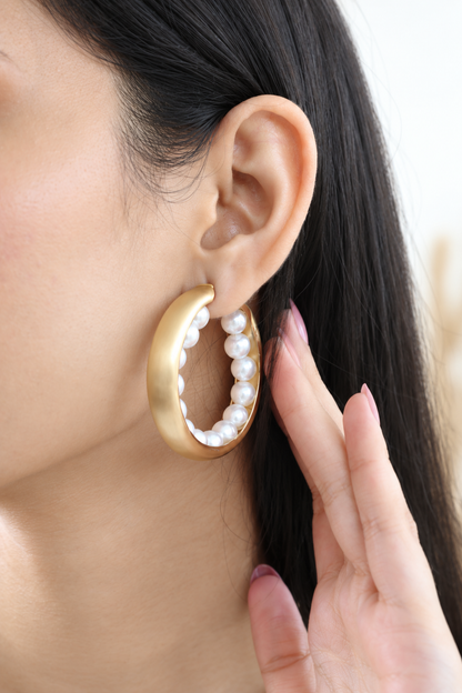 Luna Pearl Hoops